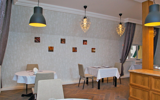 Oliviya Hotel