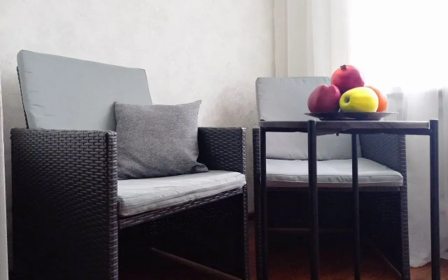 Квартира со Свoим Двором и Гаражом