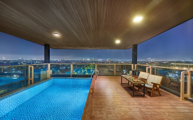 Отель Aston Inn Jemursari