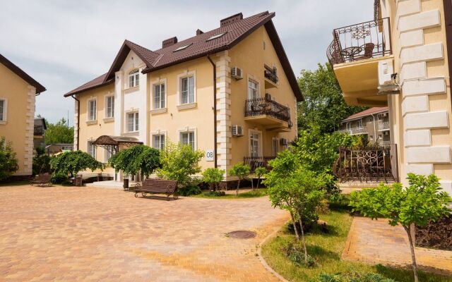 Kurortny Hotel Divny Mir Usadyba Shato  4****