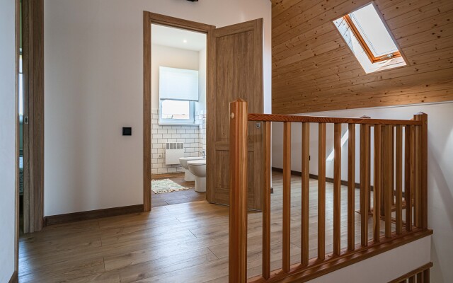 Abrikosovaya 688 Private house