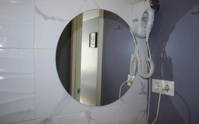 Na Ulitse Lyotchika Ulyyanina 7B Flat