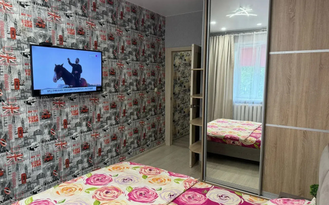 Апартаменты на Ул 50 Лет Влкс 3