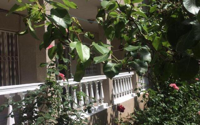 Classic Apartment On Kievyan Apartments