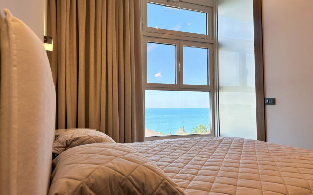 Lyuks S Pryamym Vidom Na More 1015 Flat