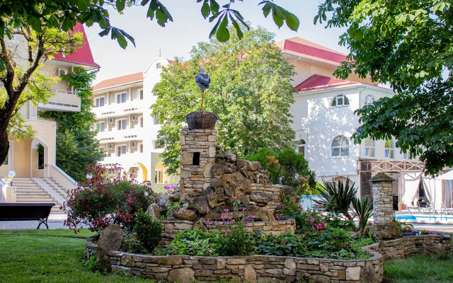 Chyornoe More Hotel