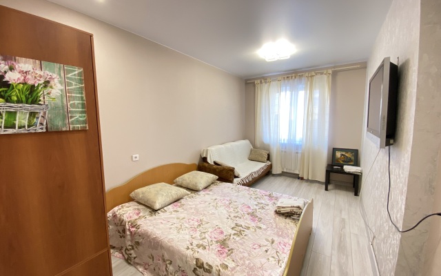 Yevrodvushka Naprotiv Akvaparka Flat