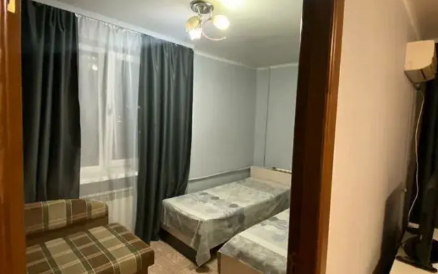 Na Generala Zakharova, 1 Flat