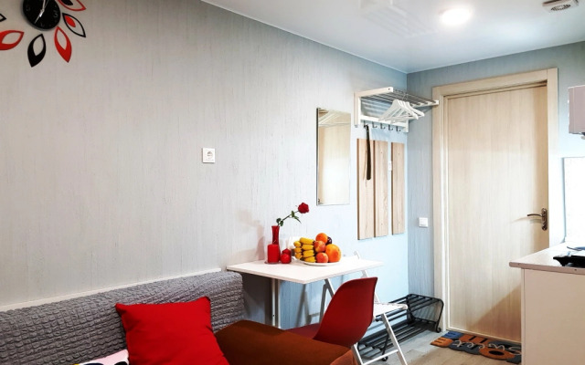 KvartiriS Na Oktyabr'skom Pole Apartments 2