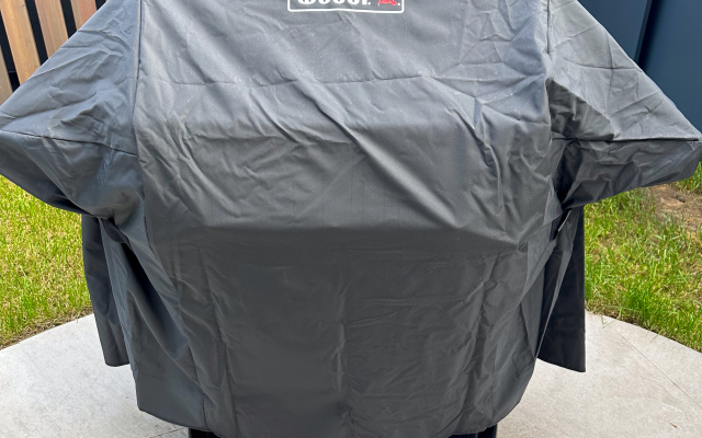 Dvukhurovnevye s basseynom Apartments