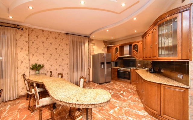 Apartments RentInnYerevan 1 Mher Mkrtchyan Street