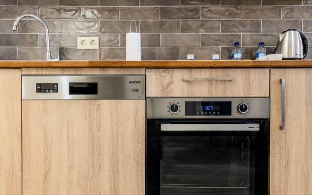 Отель Roys Hotel & Suites