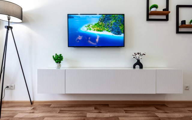 Na Naberezhnoy Eniseya u Fan-parka Bobrovy Log Flat