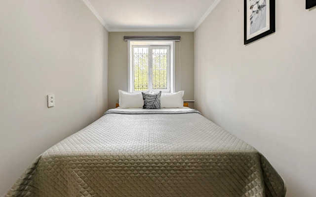 Uyutnaya V Tikhom Rayone Goroda Flat