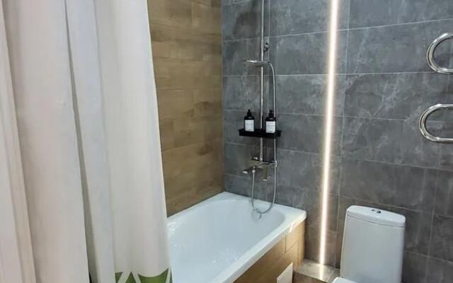 Апартаменты СИБИРЬ HOUSE  Vip напротив Кузбасс Арены