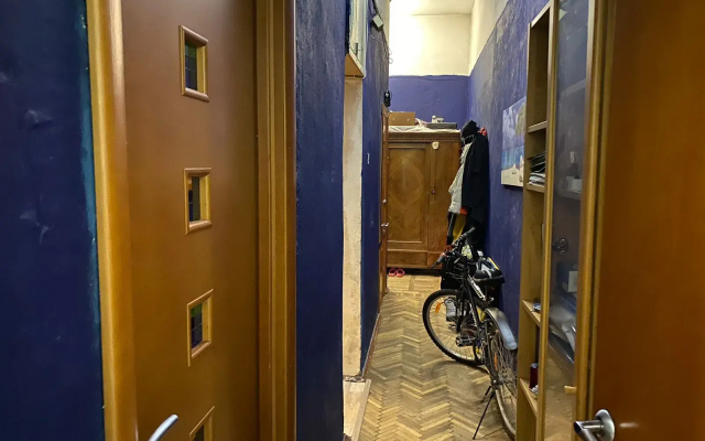 Жилое помещение в некоммунальной квартире у Эрмитажа