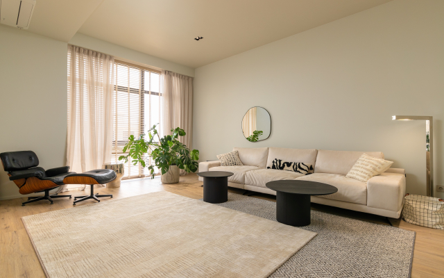 Taunkhaus v Sochi  sobstvennym Basseynom Apartments