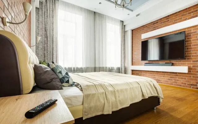 Квартира 4-комнатная Квартира на Васильевском Острове