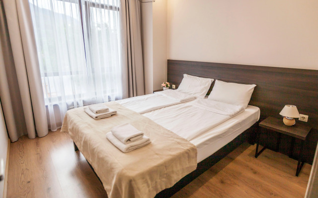 Uyutnaya Kvartira S Vidom Na Gory Apartments