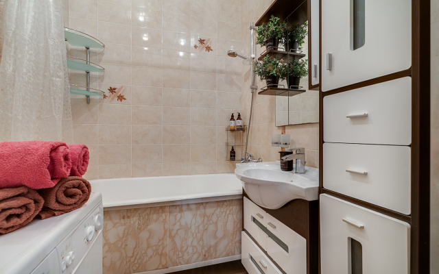 Квартира Трёхкомнатная на Петроградской