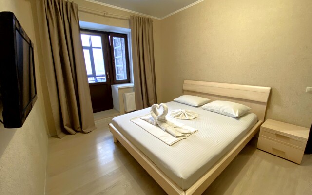 Na Kharkovskoy 66 Flat