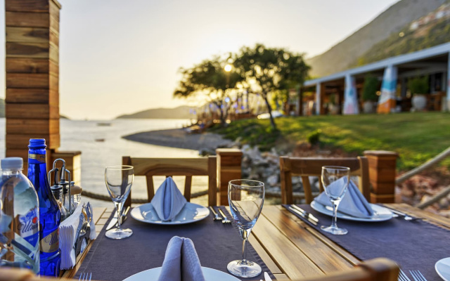 Отель Doria Hotel & Yacht Club