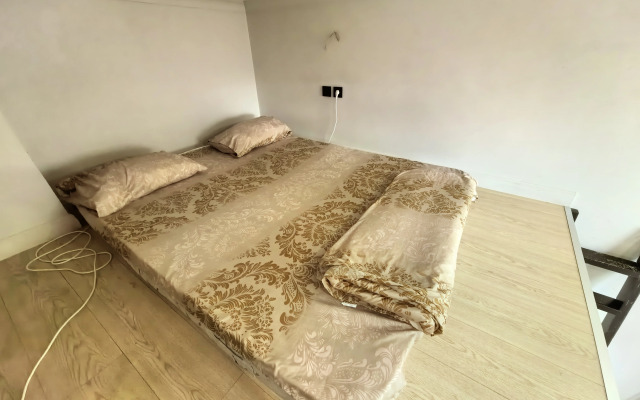 Vozle Metro Zyuzino Apartment