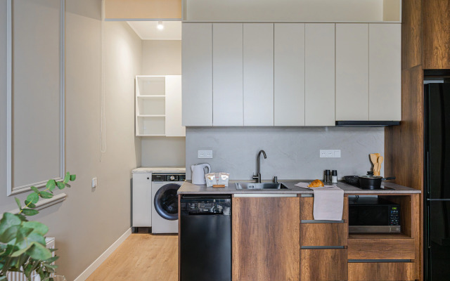 KeyGo #0106, 1 Bedroom, Near Vernissage Apartments