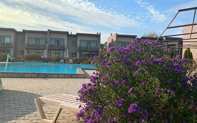 STAR CRYSTAL Hotel 