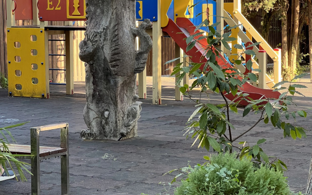 S Vidom Na Basseyn Apartments