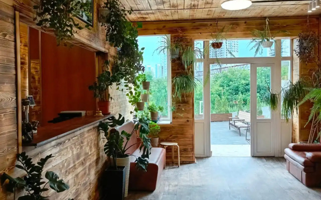 Okhotnichiy Dom Hostel