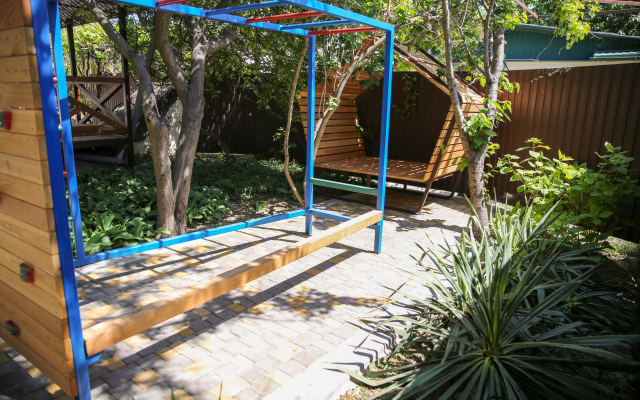 Arina Guest house