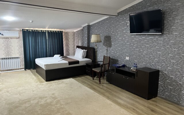 Garden City Hotel