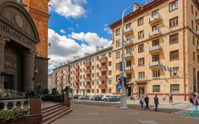 Po adresu Internatsionalnaya 15 Apartments