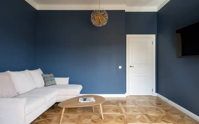 Апартаменты с балконом в центре Петроградской стороны.