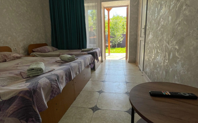 Emiliya Guest House