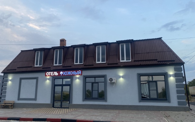 Hotel Yuzhny Hotel