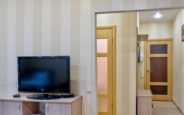 Апартаменты Розы Люксембург 12