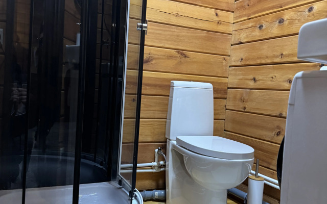 Uyutny Derevyanny Domik U Reki Private House