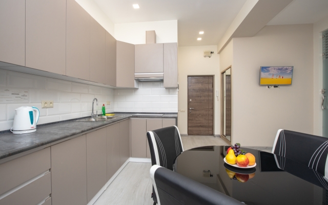 Stay Inn on Yekmalyan Str. 1-23 Apartments