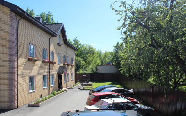 Teremok Moskovskij  Guest House