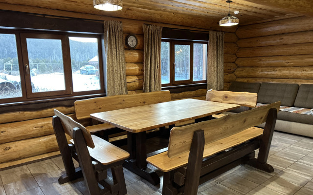 Serebryanye Ruchyi Guest House