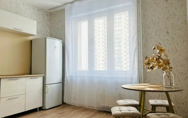 Na Karamzina 14 Ryadom s Naberezhnoy Flat
