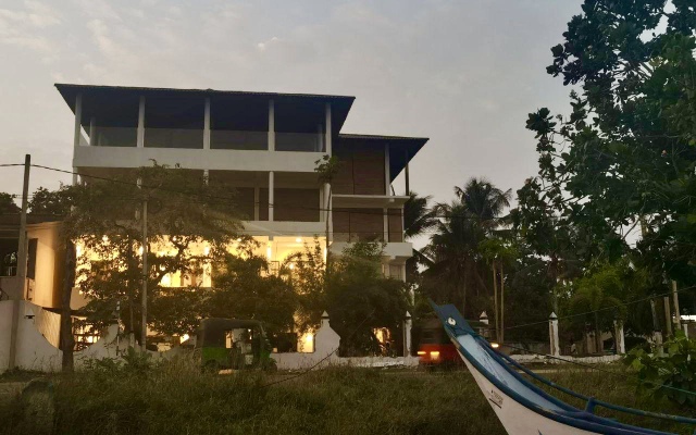 Weli Surf Lodge Hotel