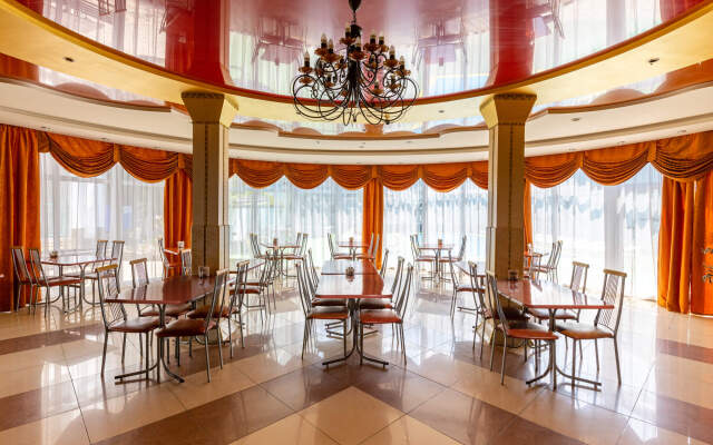 Salyut Resort Hotel