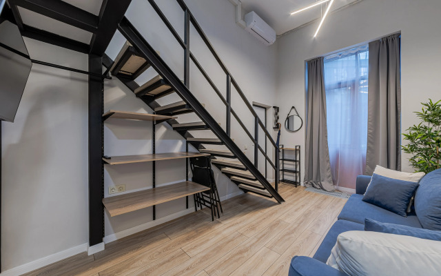 Квартира Двухуровневая студия Smart Host на Казакова 7