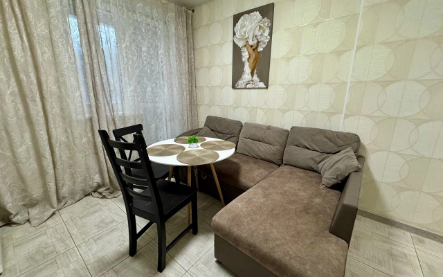 Chistaya Dvushka Ryadom S Parkom M.skhodneskaya M.mitino Flat