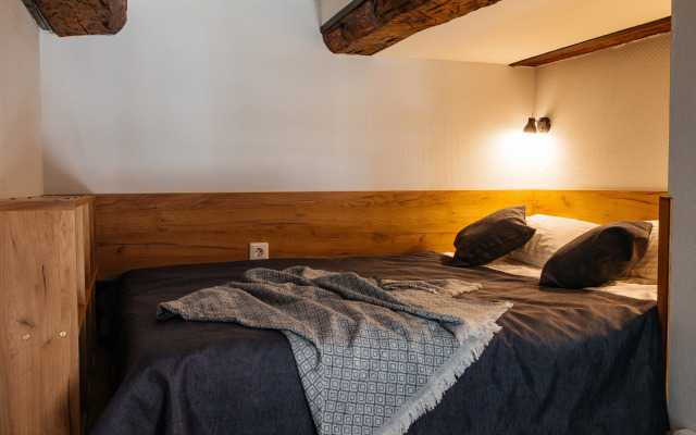 Апартаменты ApartH стандарт c окном во двор