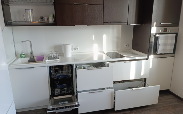 Квартира Двухкомнатная на улице Крайняя/ проспекте Мира