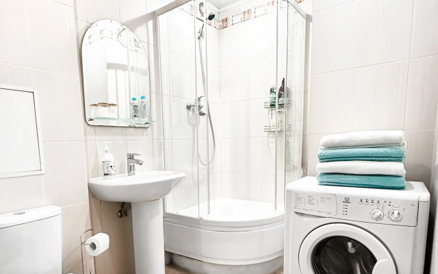 2-Bedroom Apartment on Rakovskaya, center of Minsk